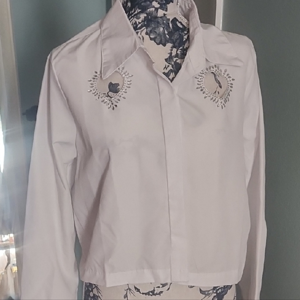 Wishing Waves Size Large MSRP $54 White Embelished Cutout Hearts  Women's Top